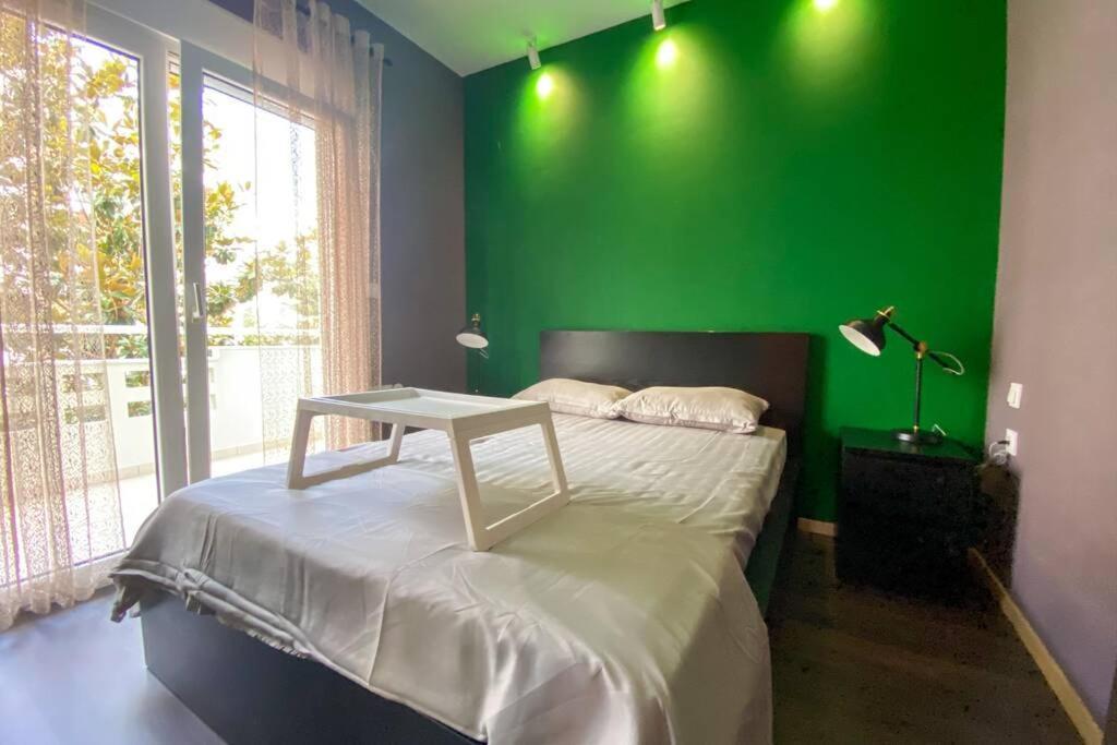 Green Apartment With View Komotini Eksteriør billede